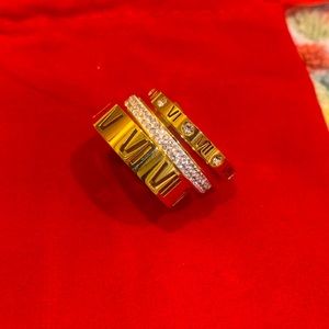 Gold tone 3-1 ring set